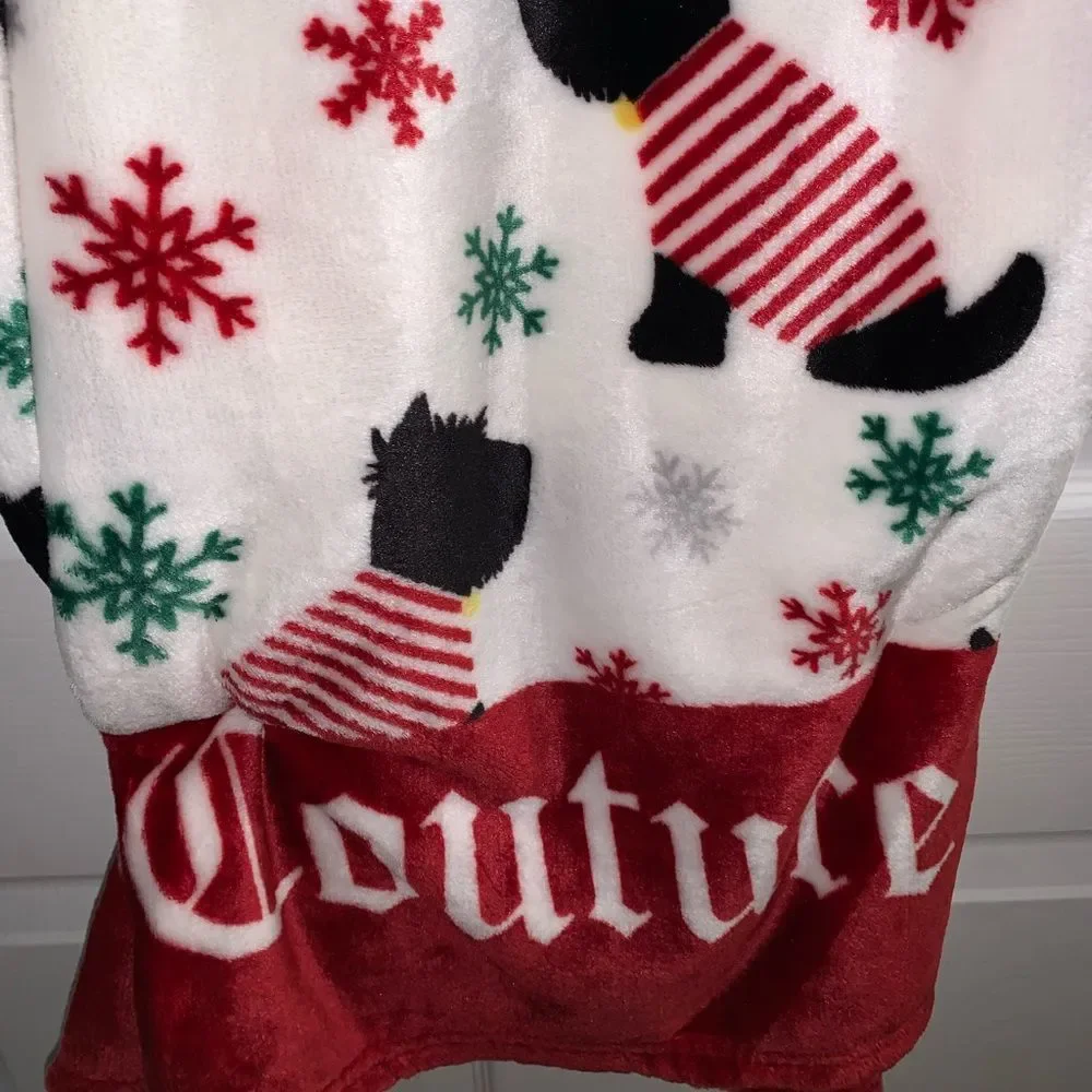 White Christmas Dog Snowflake Juicy Throw Blanket